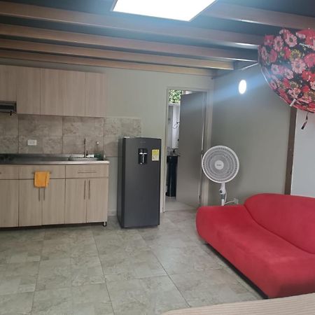 Akuarela Apartamentos Campestres Ibagué エクステリア 写真